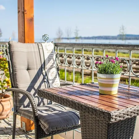 Gaestehaus Zum Felsen Penzion