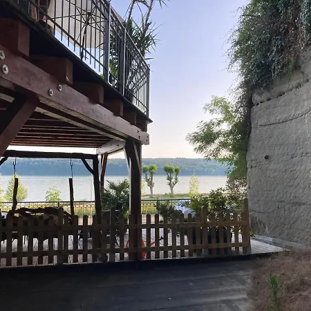 Penzion Gaestehaus Zum Felsen 4*
