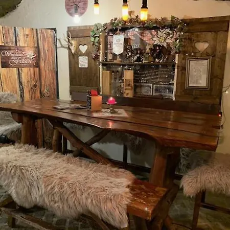 Casa de hóspedes Gaestehaus Zum Felsen 4*