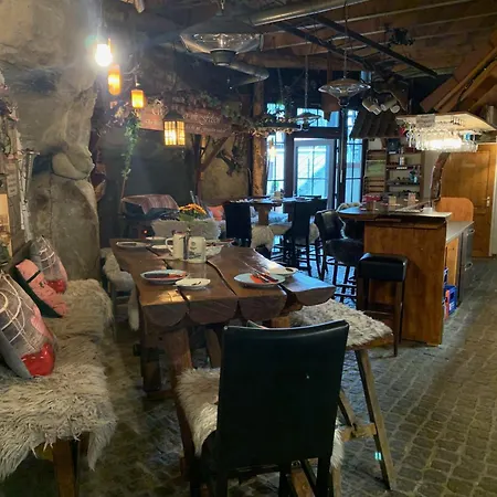 Gaestehaus Zum Felsen Penzion