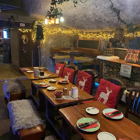 Gaestehaus Zum Felsen 4*