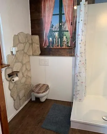 Gaestehaus Zum Felsen Penzion 4*