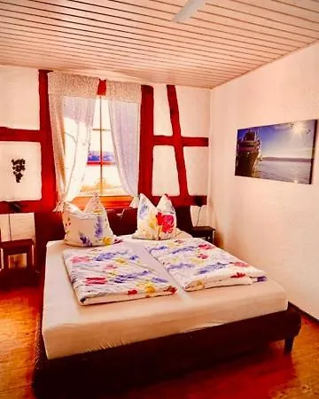 Casa de hóspedes Gaestehaus Zum Felsen