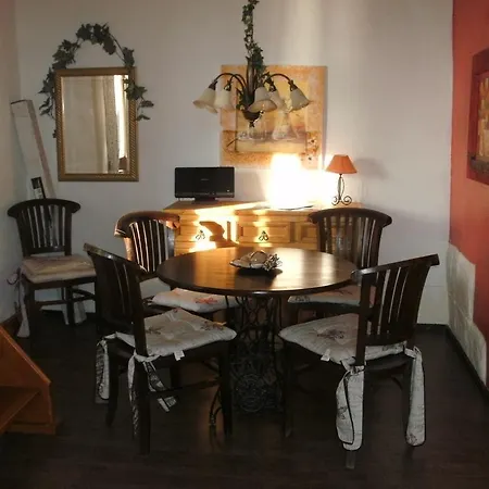Gaestehaus Zum Felsen Casa de hóspedes 4*