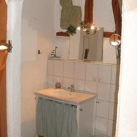Casa de hóspedes Gaestehaus Zum Felsen 4*