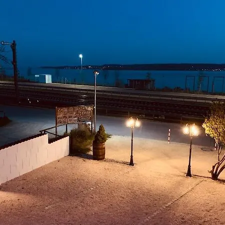 Gaestehaus Zum Felsen Penzion 4*