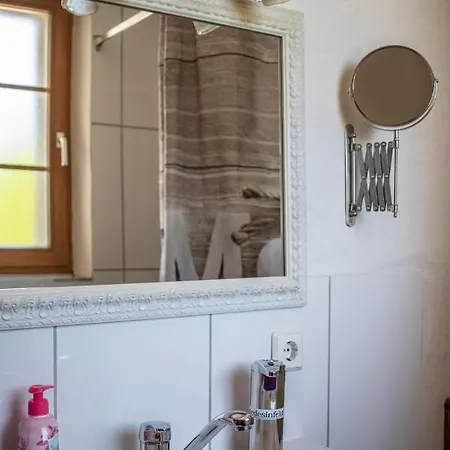 Gaestehaus Zum Felsen Penzion 4*